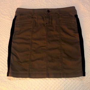 Lole black and khaki midi skirt